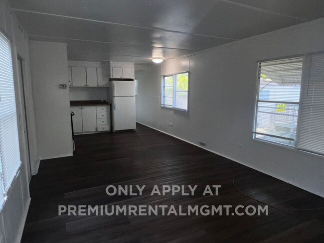 Building Photo - 1193 S Christiana Ave