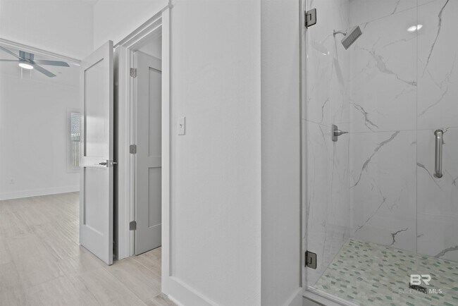 Building Photo - 501 Cotton Creek Dr