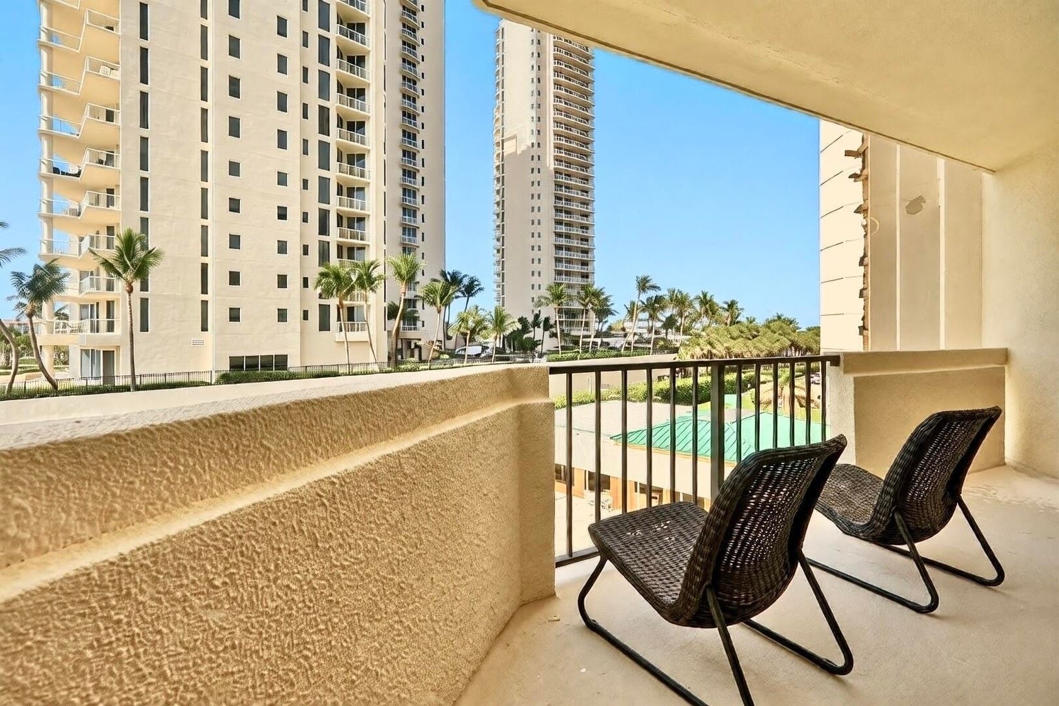 Building Photo - 2800 N Ocean Dr