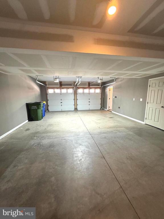 Building Photo - 1414 Benton Way
