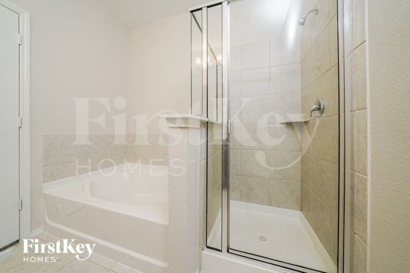 Building Photo - 713 Jonius Creek Dr