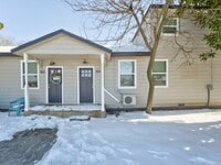 Building Photo - 1106 S Gentry Blvd