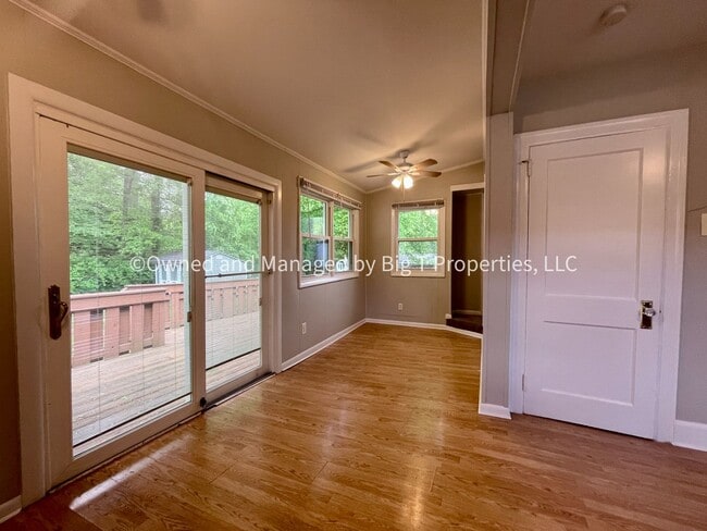 Building Photo - Charming three bedroom cottage in Claymont