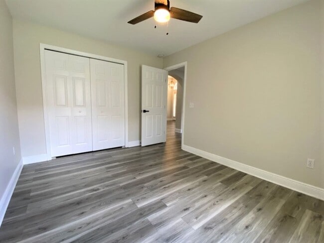 Building Photo - Beautiful 3 Bedroom Home in Ormond Beach!