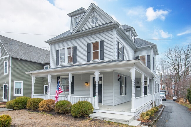 Building Photo - 161 Washington St