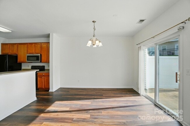 Building Photo - 10316 Stineway Ct