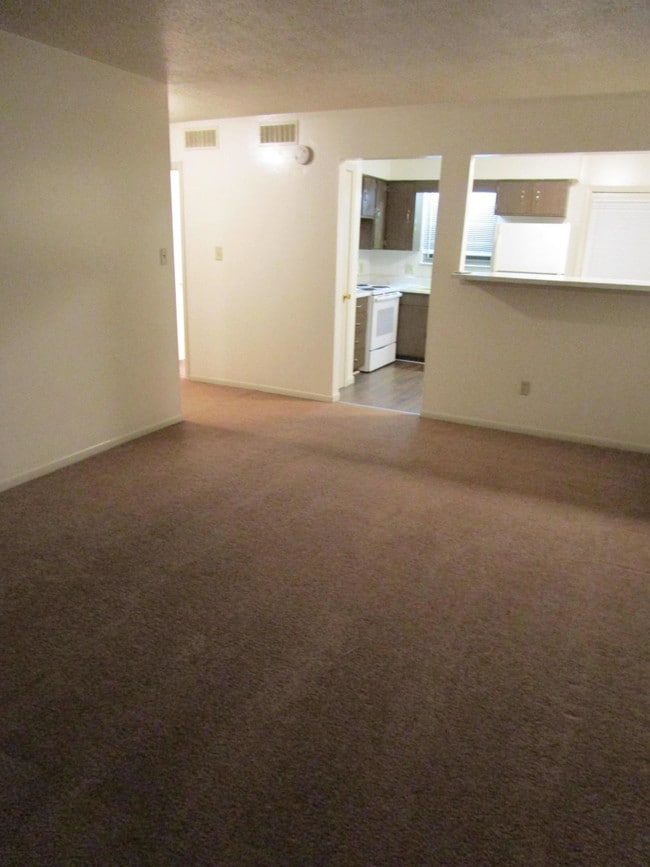 Building Photo - 4325 W Bethany Dr