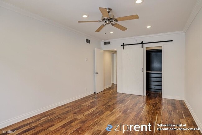 Building Photo - 1 br, 2 bath Condo - 7260 Hillside Avenue,...