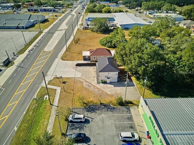 Building Photo - 610 Dundee Rd