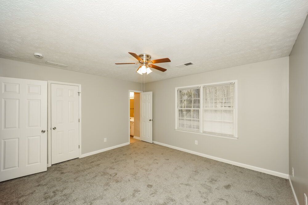 Building Photo - 10 General Longstreet Line