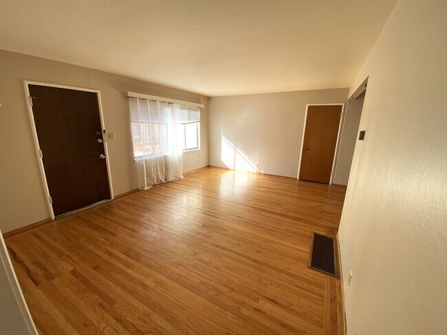 Building Photo - 2665 Virginia St