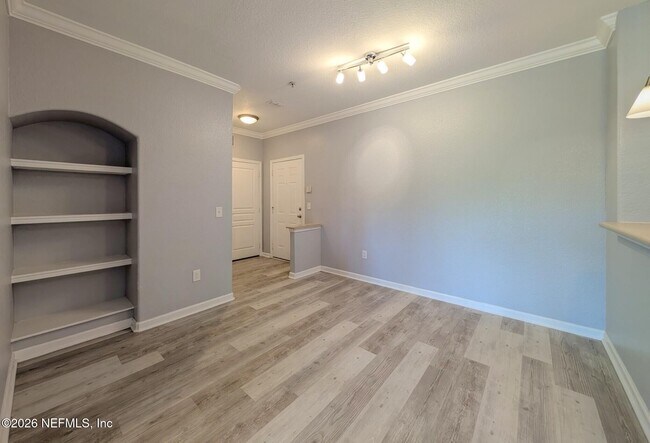 Building Photo - 8290 Park Way