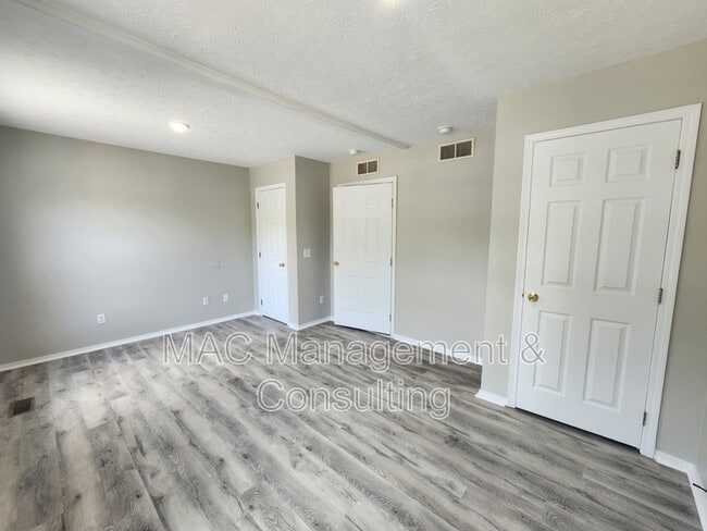 Building Photo - 1325 Virginia Ave