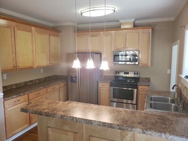 Building Photo - 129 Park Pl