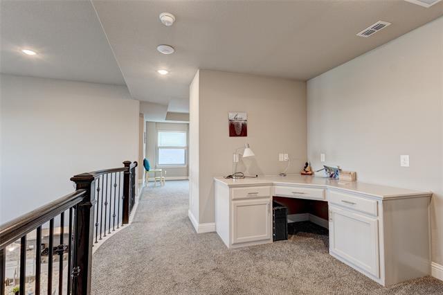 Building Photo - 6816 Barnes Dr