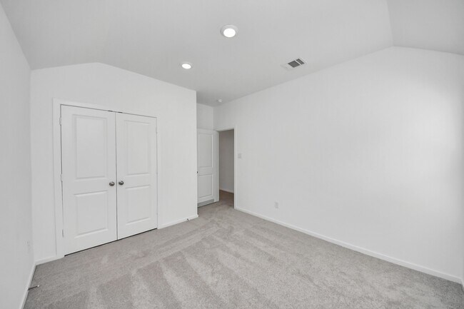 Building Photo - 3040 Ash Ray Dr