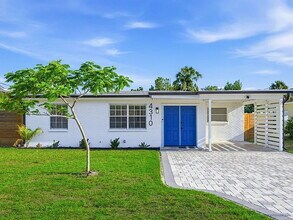Building Photo - Fully Furnished South Tampa Retreat | Flexible Lease Terms