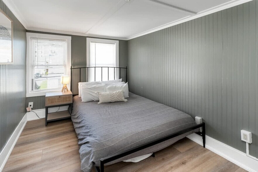 Building Photo - 9 Cole St