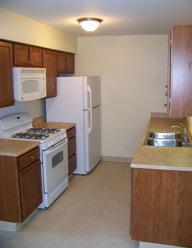 St. James Village Houston, TX Apartment Finder