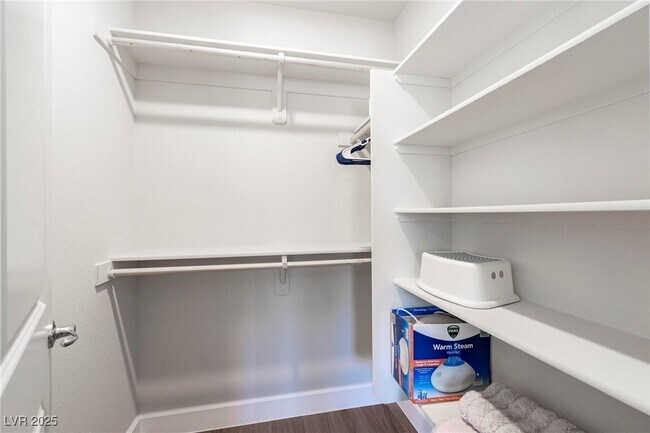 Building Photo - 302 Quail Dove Ave