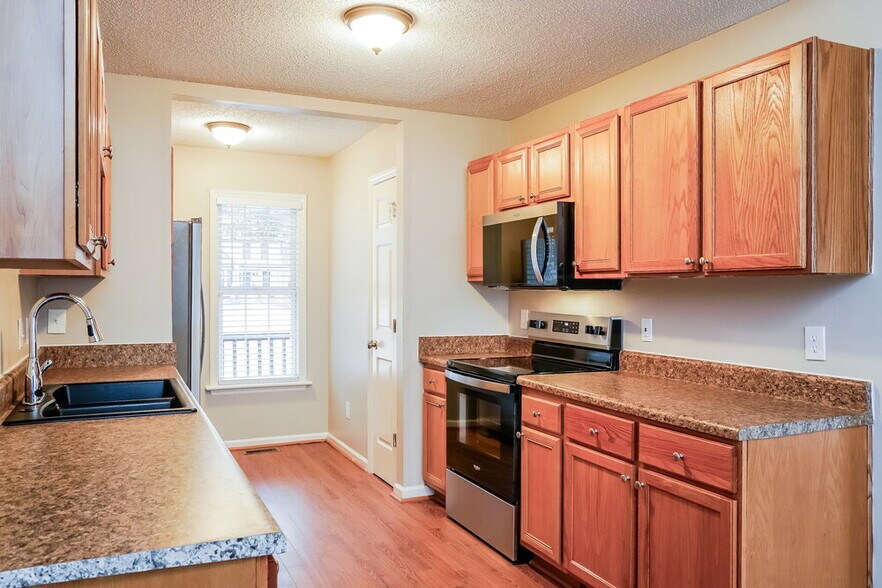 Building Photo - 77 Smiths Creek Dr