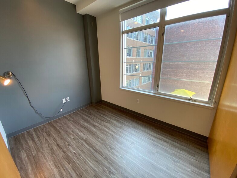 Building Photo - 117 E Berkeley St