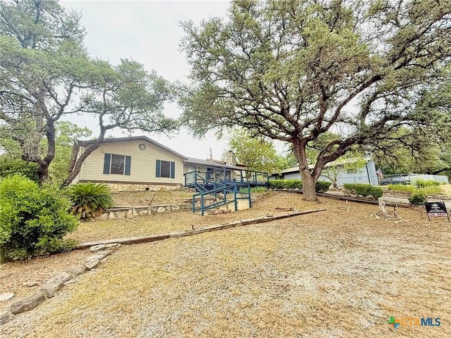 Building Photo - 103 Crestview Dr