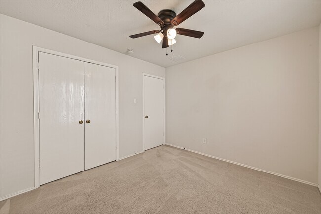 Building Photo - 19119 Yaupon Ranch Dr