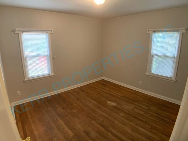 Building Photo - FREE RENT! Cozy tri-level 1374 square foot...