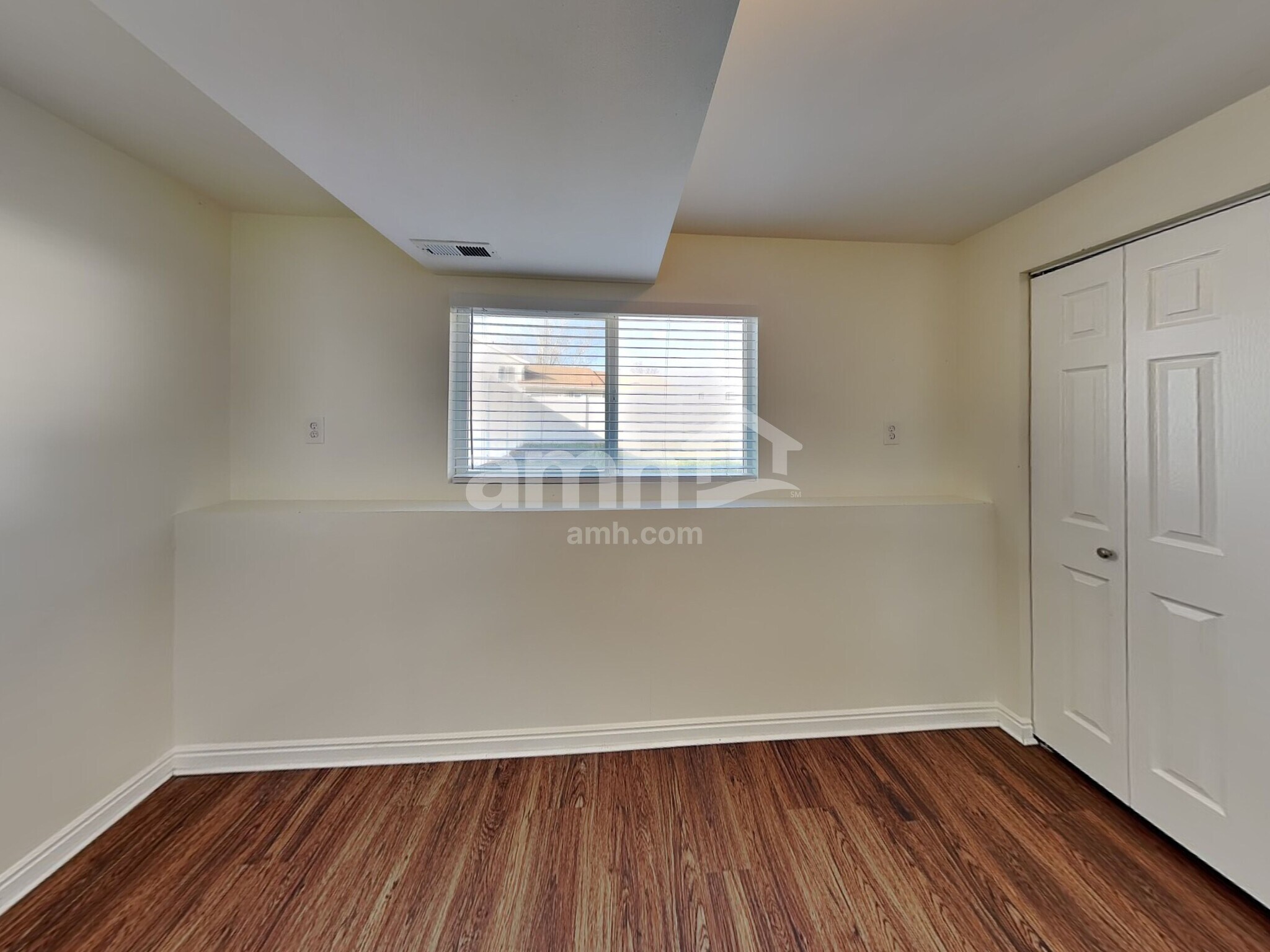 Building Photo - 514 W 150 S