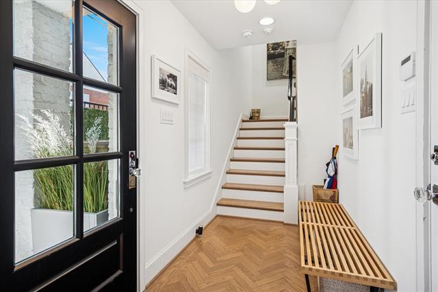 Building Photo - 3420 Rosedale Ave