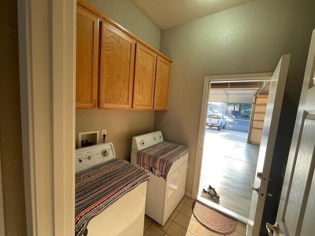 Building Photo - Ideal 4br/2ba single story in Morada