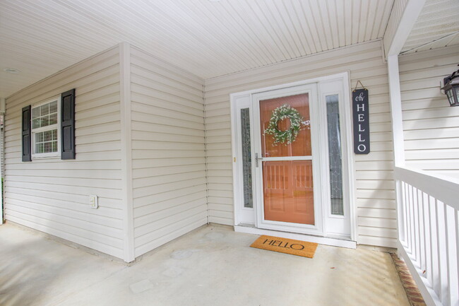 Building Photo - 225 Adams Cir