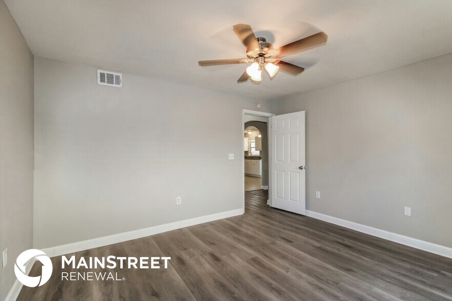 Building Photo - 3411 Gramercy Ln