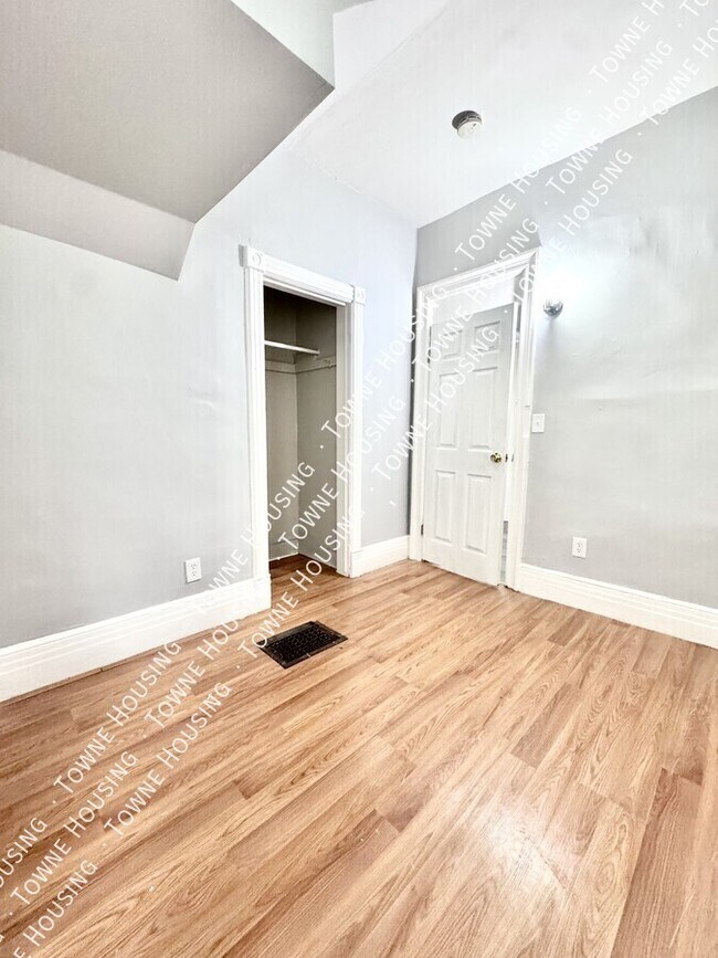 Building Photo - 339 Hampshire St