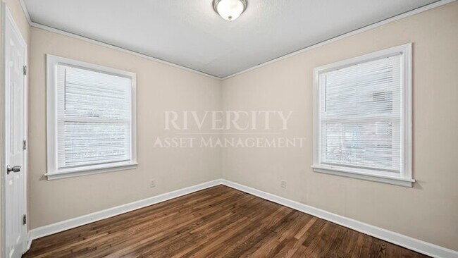 Building Photo - 1290 Dellwood Ave