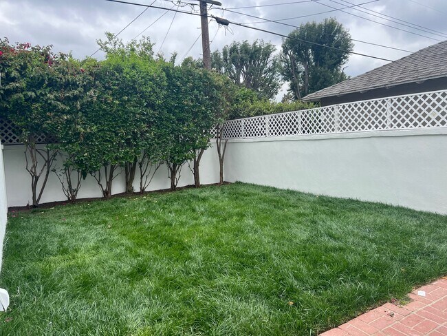 Building Photo - 1744 Stanton Ave