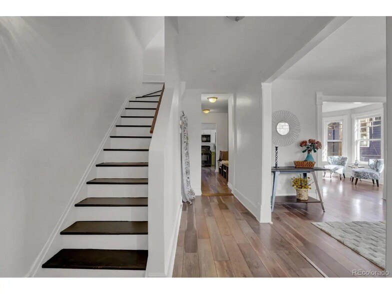 Building Photo - 1120 W Colorado Ave