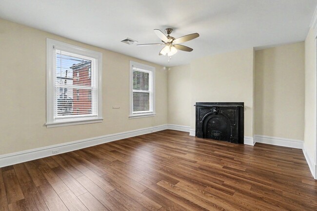 Building Photo - 36 W Pomfret St