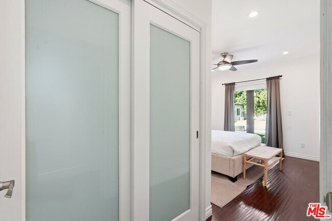 Building Photo - 13201 Bloomfield St