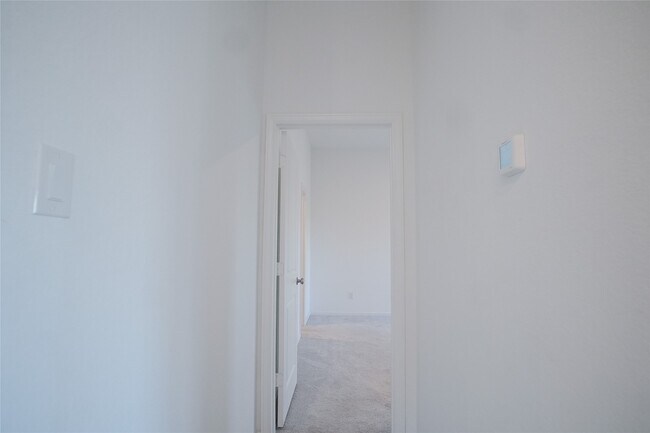 Building Photo - 3210 Spanish Oak Ln