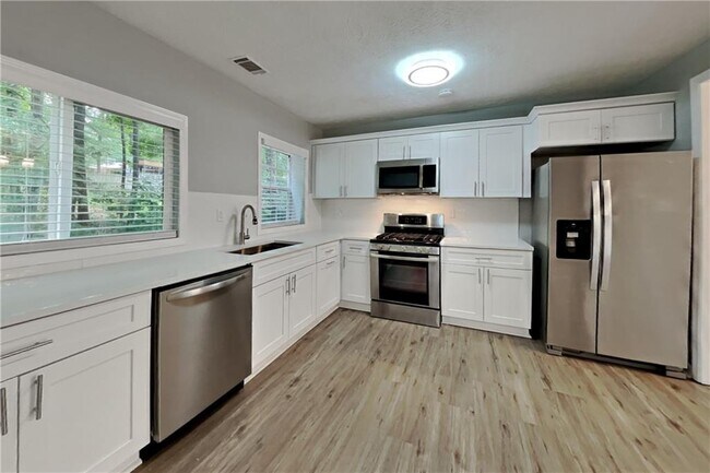 Building Photo - 415 Ridgedale Way