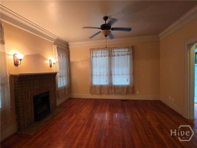 Building Photo - 105 Forrest Ave
