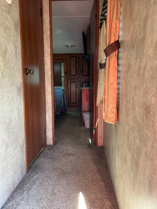 Building Photo - 7560 Chelsea Rd