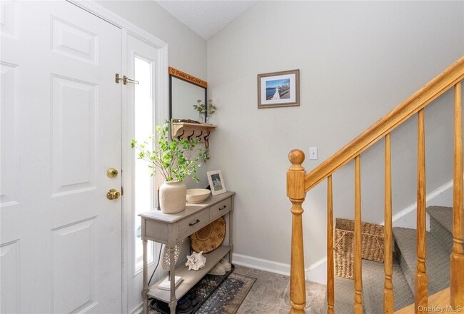 Building Photo - 3 Evergreen Way