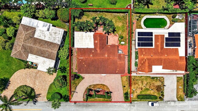 Building Photo - 2060 Tropic Isle