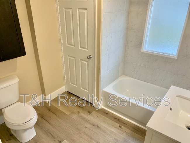 Building Photo - 6155 Broadway St