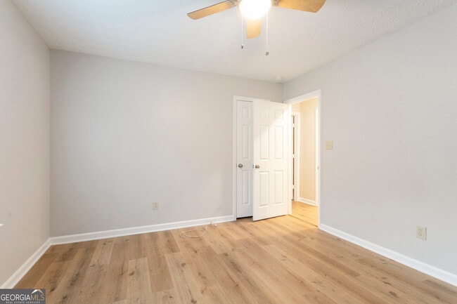 Building Photo - 1041 Plantation Way