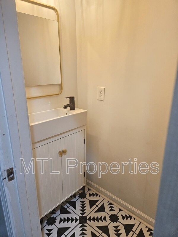Building Photo - 8716 Berrybrook Ln