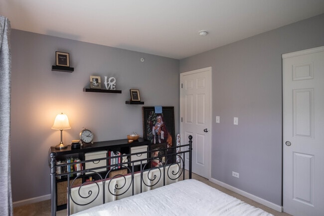 Building Photo - 9875 Williams Dr